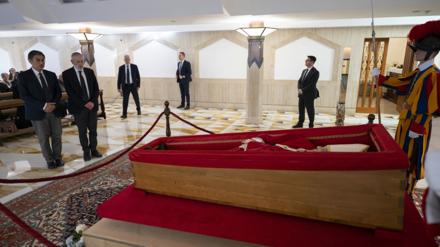 Papst Franziskus für Aufbahrung im Petersdom einbalsamiert