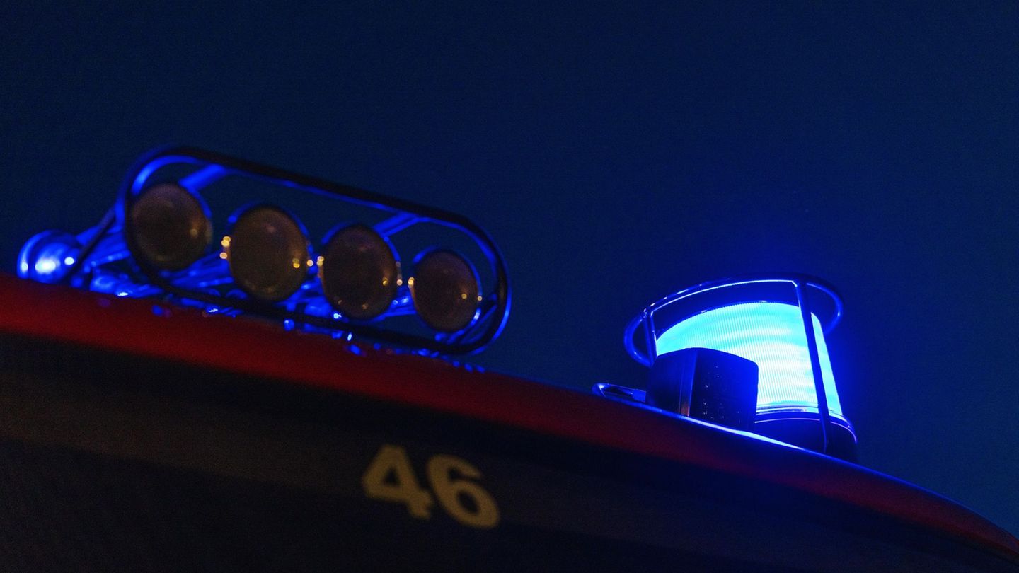 Feuerwehreinsatz: Feuer auf Abfallhof in Wismar – 700.000 Euro Schaden