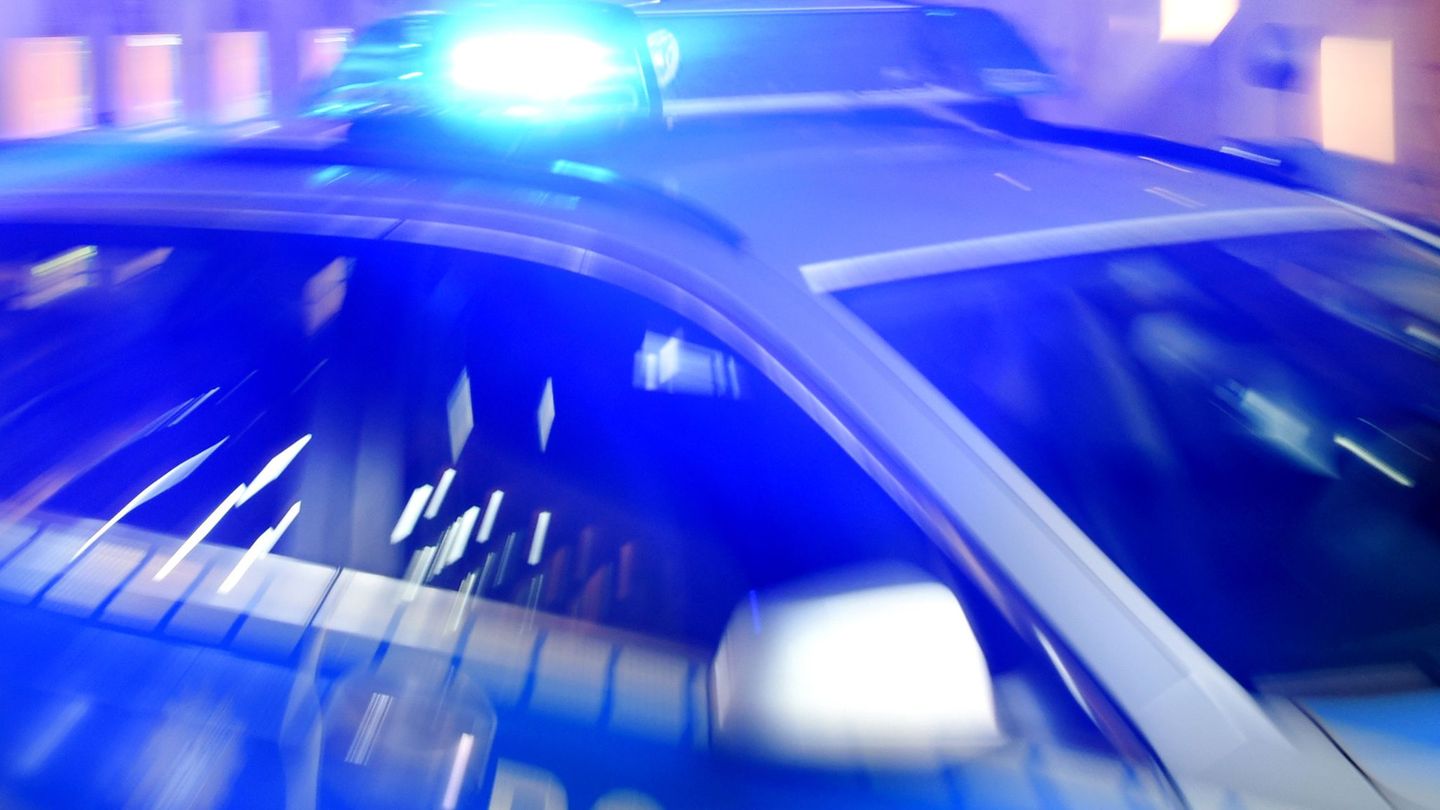 Tötungsdelikt: Tote Frau auf Hamburger Hausboot gefunden