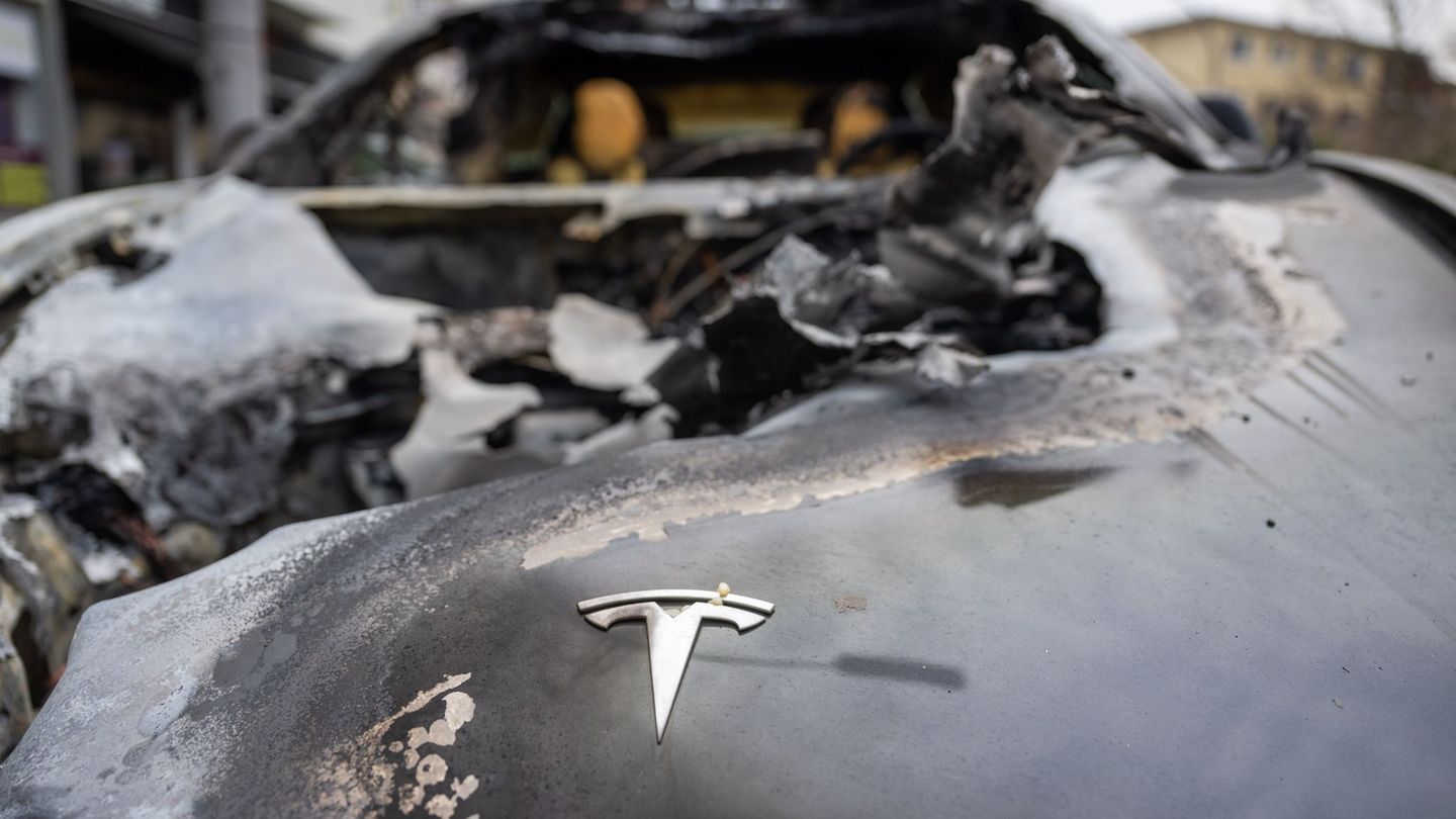 Musk-Firma: Minus 45 Prozent: Teslas Talfahrt auf EU-Automarkt hält an