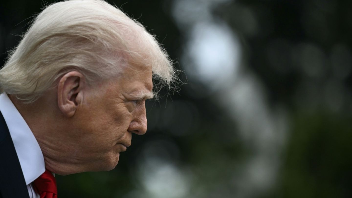 Fast 100 Tage Trump: Umfragewerte sinken vor allem bei Wirtschaft