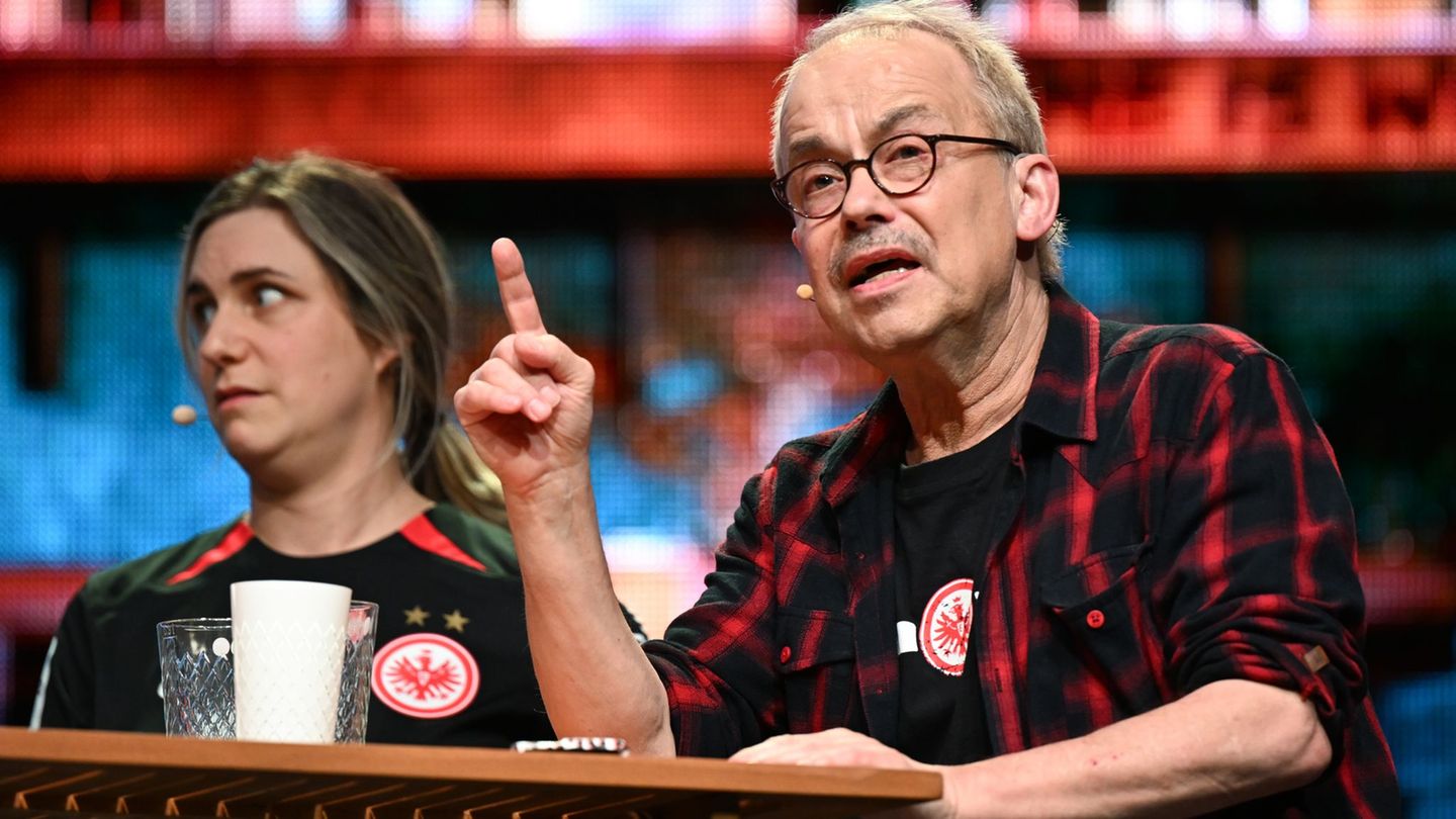 Hommage an die Eintracht: Bühnenstück „Adlerherzen“ feiert Premiere