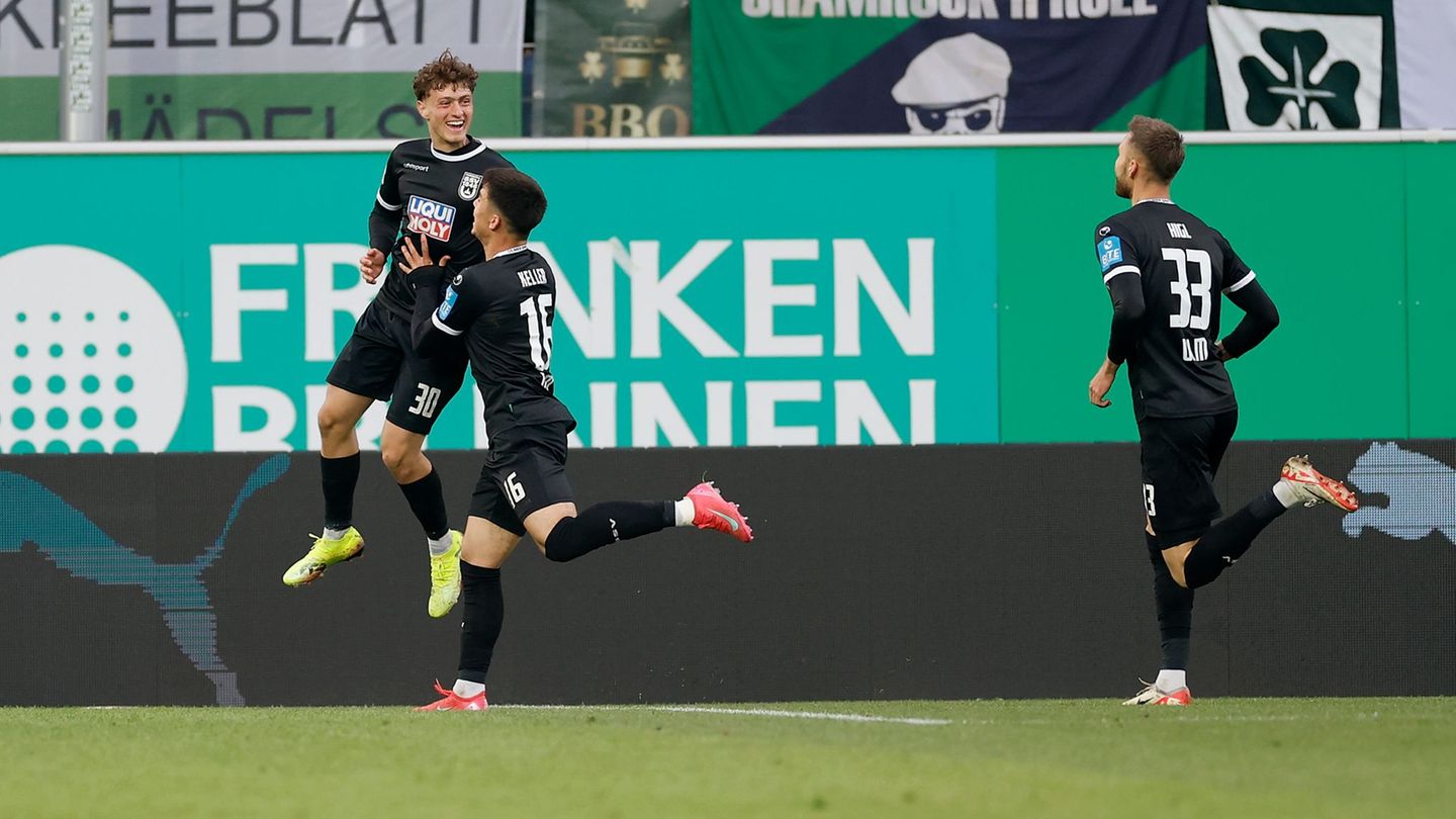 2. Fußball-Bundesliga: 1:0 in Fürth: Großer Ulmer Sieg im Abstiegskampf