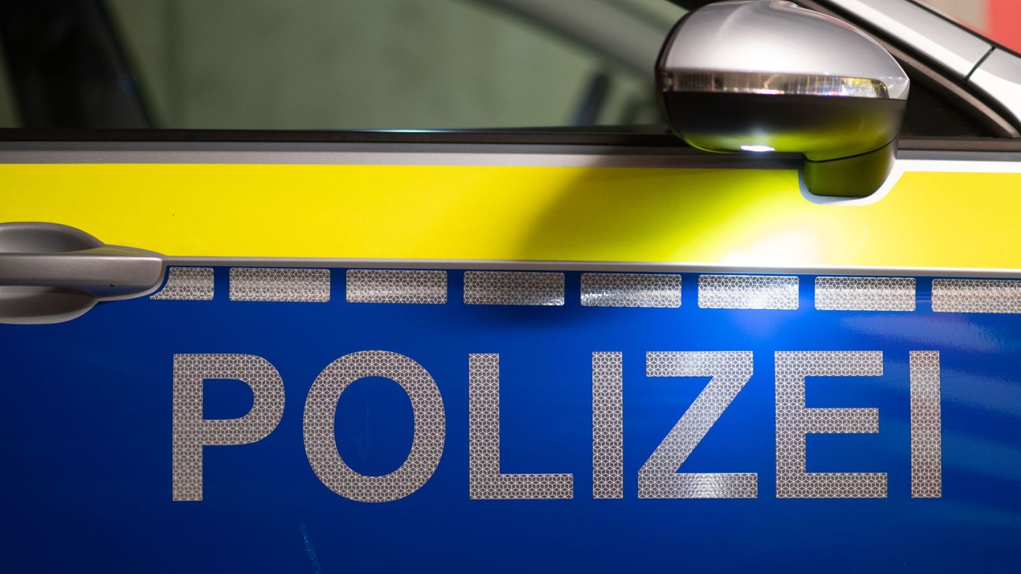 Viele Einsatzkräfte: Einsatz in Singen: Reizende Substanz auf Gasthaustoilette?