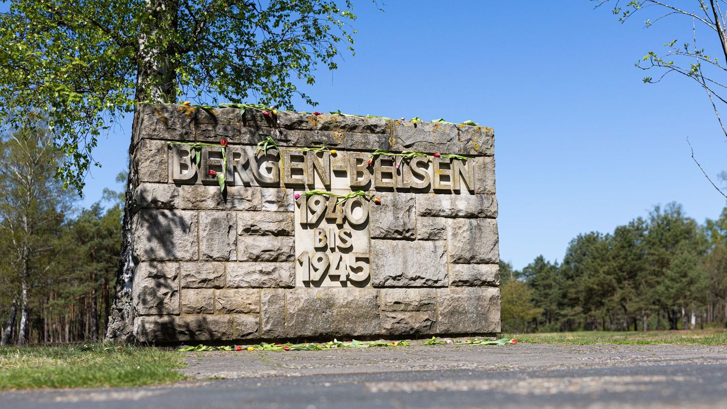 Gedenkstätten: Bewegende Gedenkfeier erinnert an Gräuel in Bergen-Belsen