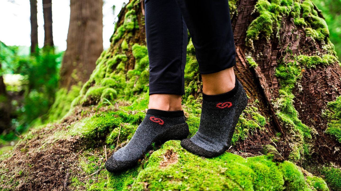 Schuhmode: Barfuß oder Sockenschuh? Was es mit dem sportlichen Trend auf sich hat