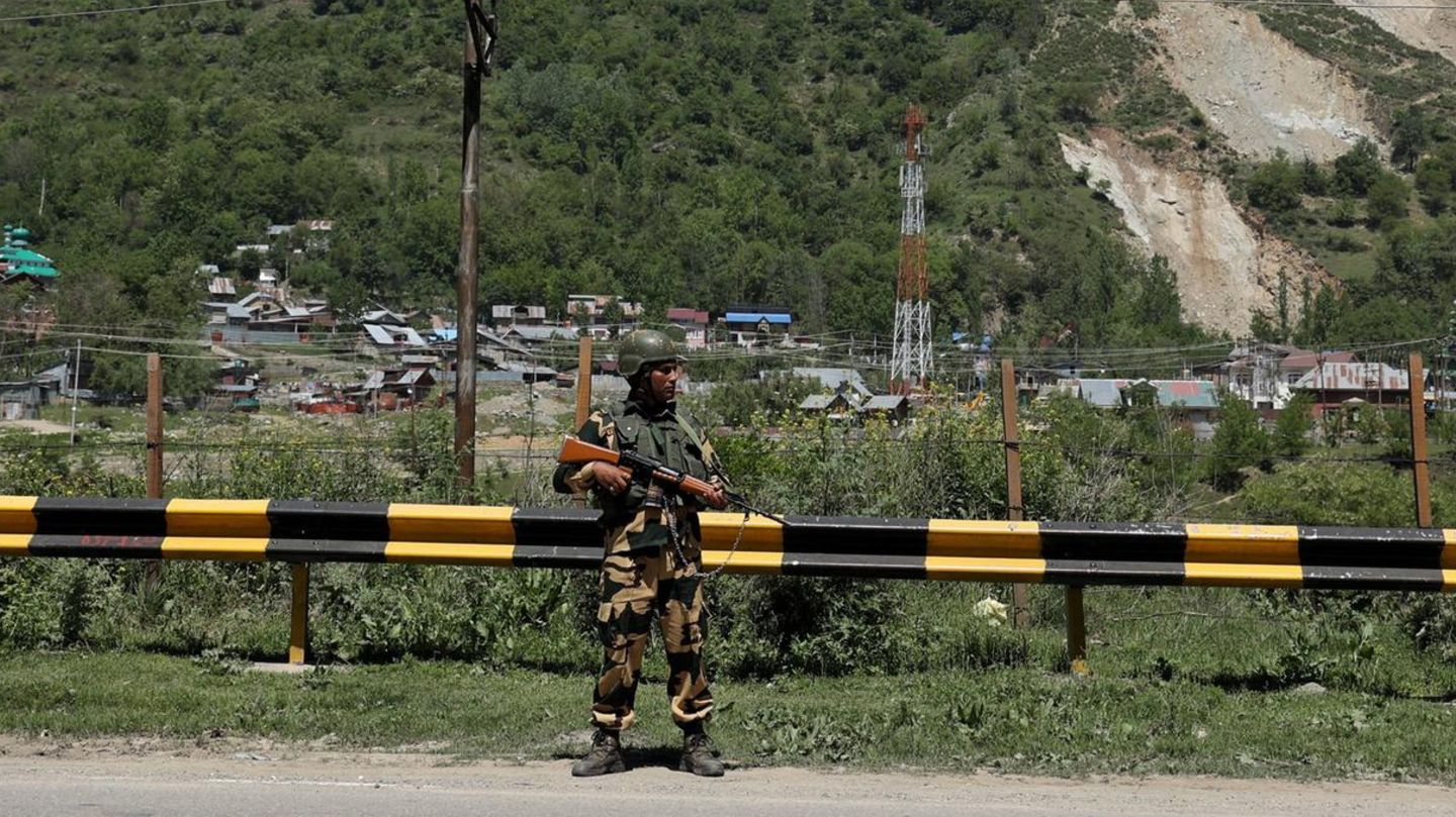 Kaschmir: Indien meldet vierte Nacht in Folge Schusswechsel mit pakistanischen Soldaten