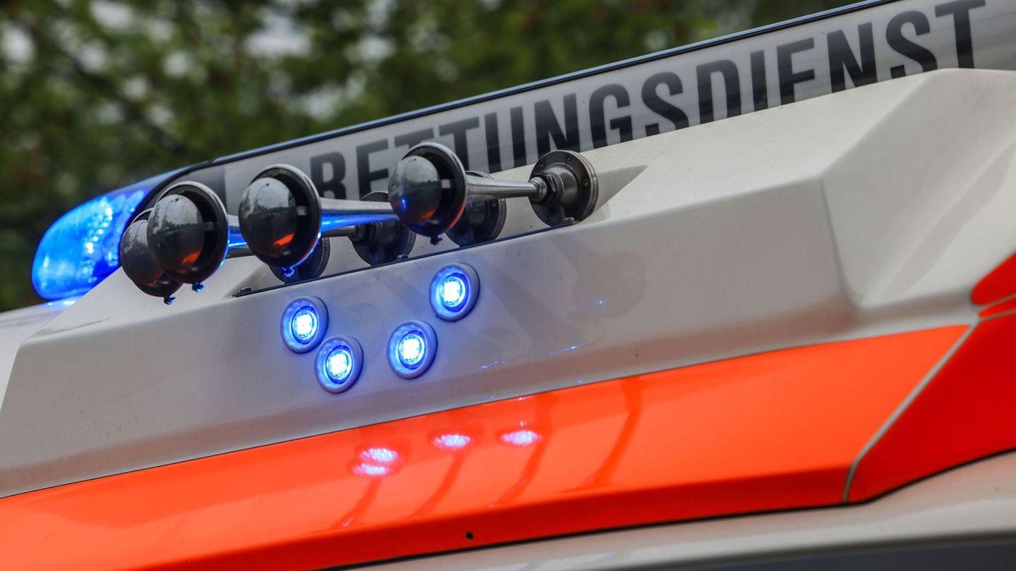 Kreis Recklinghausen: Vier Verletzte bei Kreuzungsunfall mit drei Autos