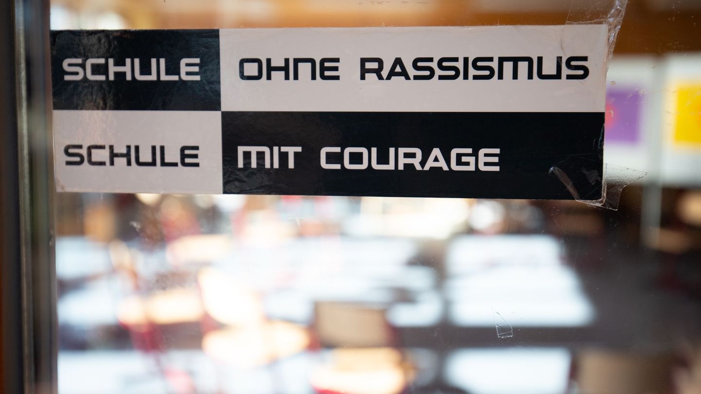 Extremismusprävention: Extremismus an Schulen – Kultusminister betont Prävention