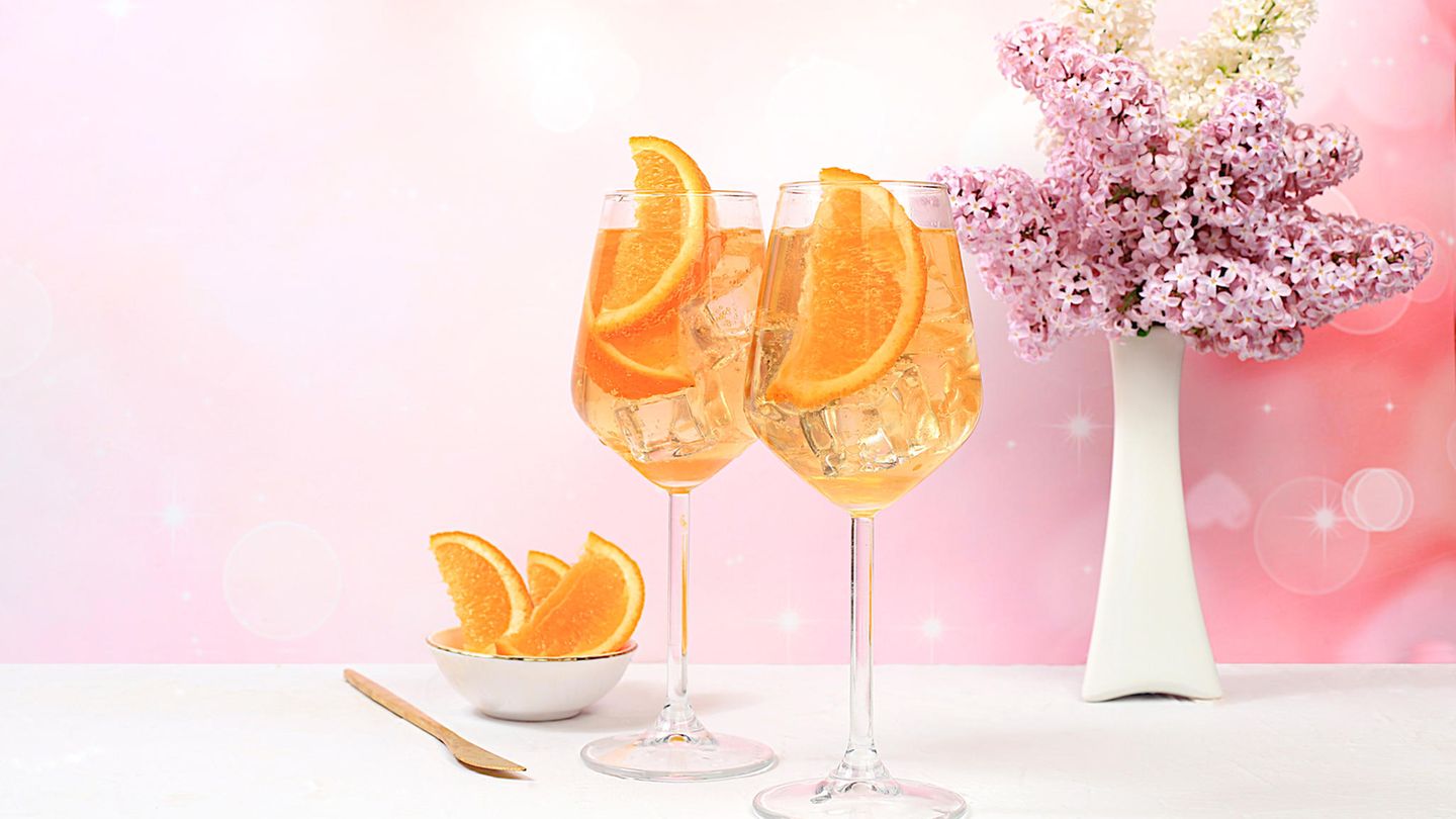 Orangecello Spritz: Lust auf ein neues Geschmackserlebnis? Dann probieren Sie diesen Sommerdrink