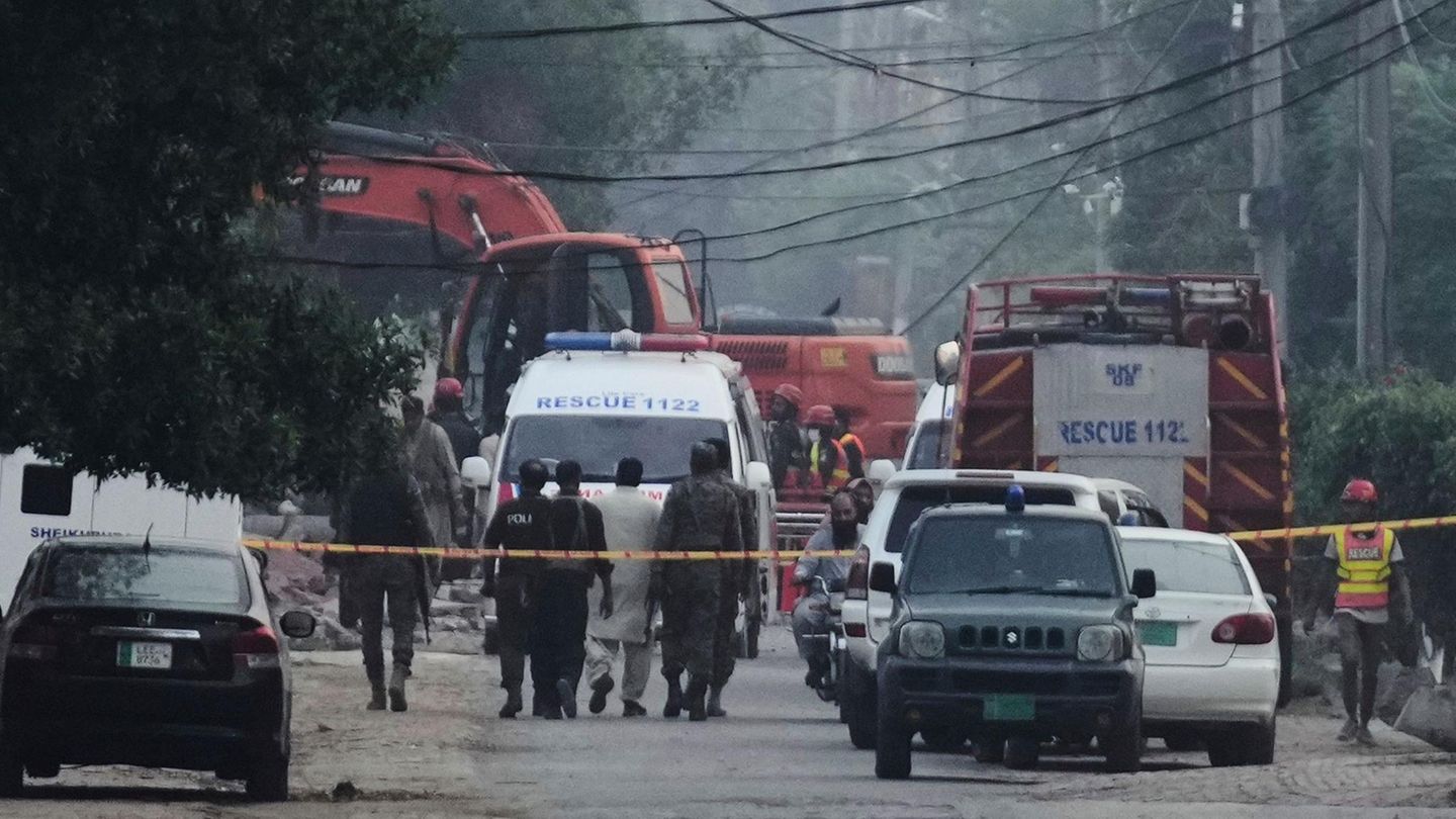 Eskalation zwischen Atommächten: Indien attackiert Pakistan – Dutzende Zivilisten sterben