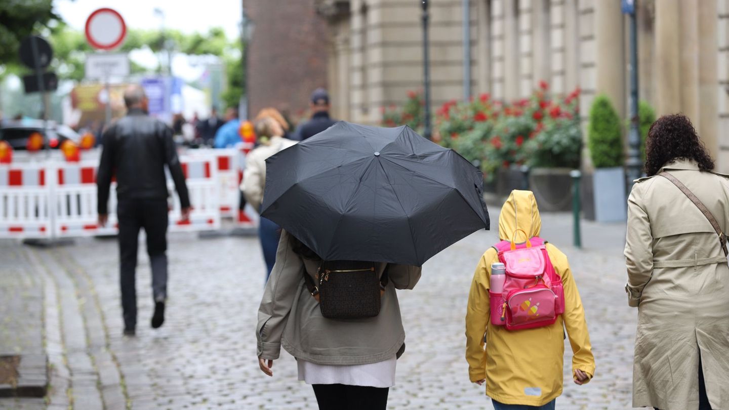 Wetter: Schauer und Gewitter: Es bleibt nass in NRW