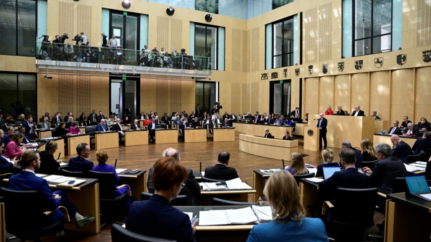 Pläne zu Entlastung von Wirtschaft: Länder pochen auf Ausgleich für Steuerausfälle