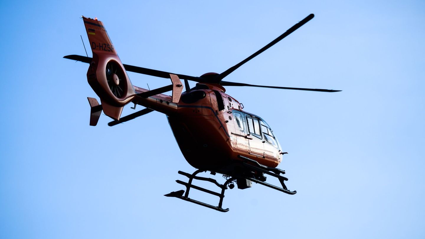 Unfall: Vater hat medizinischen Notfall mit Kindern an Bord