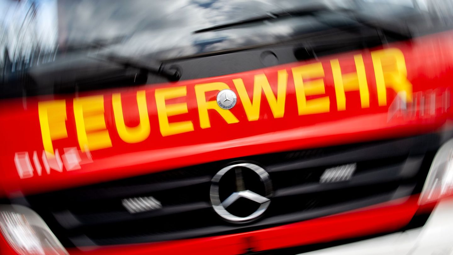 Notfälle: Sicherungsseile verheddert – Feuerwehr hilft Kletterin