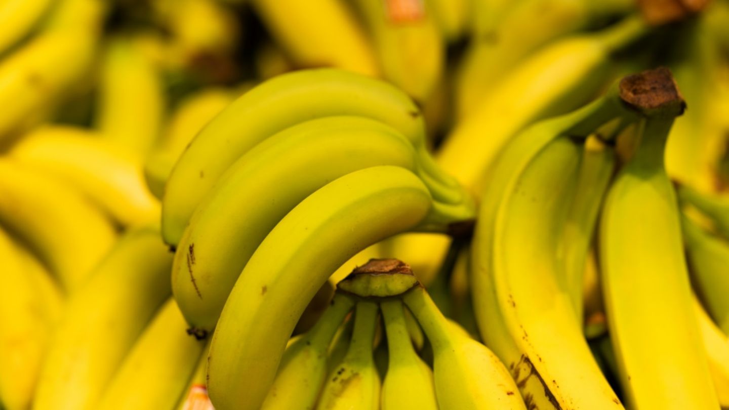 Drogen in Bananenkisten: Rauschgiftfund in Supermärkten in Berlin und Brandenburg