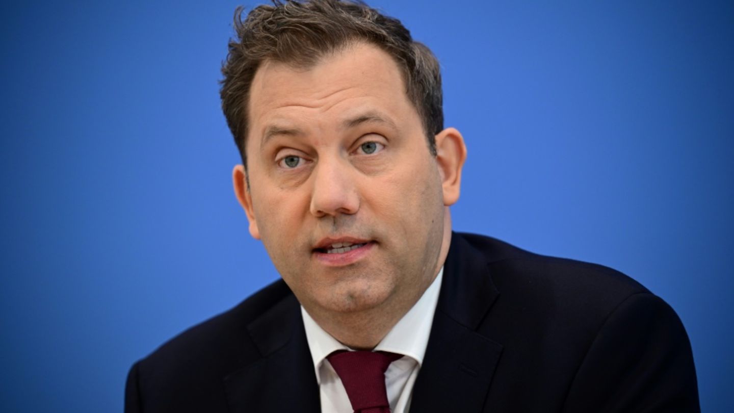 Klingbeil verteidigt Neuverschuldung: Schwarze Null für mich kein Wert an sich