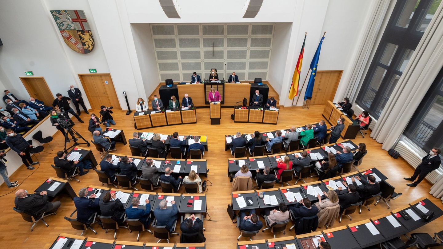 Landtag: Rehlinger betont Eigenständigkeit des SR