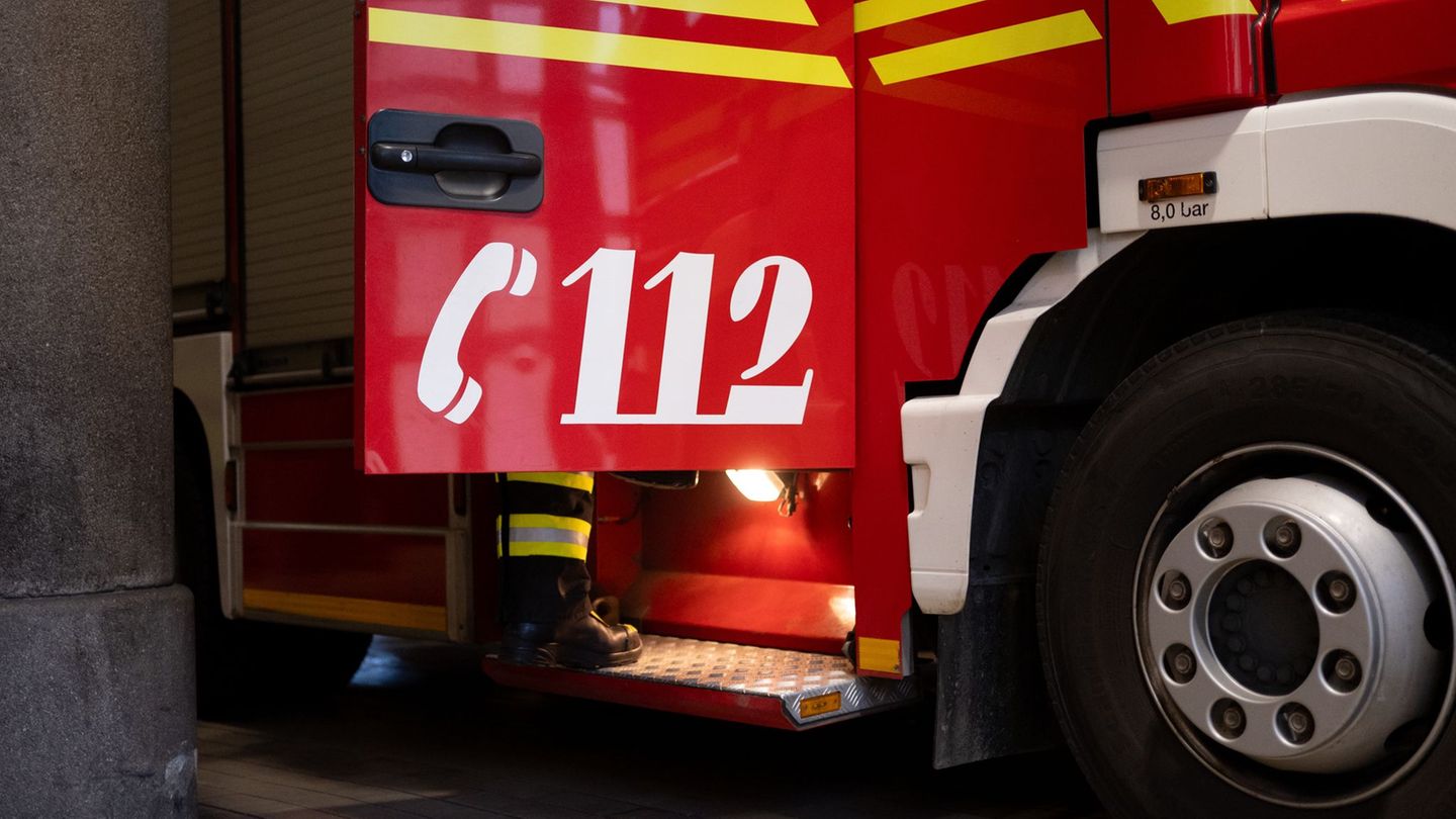 Rettungskräfte im Einsatz: Möglicher Gasaustritt – vier Menschen im Krankenhaus