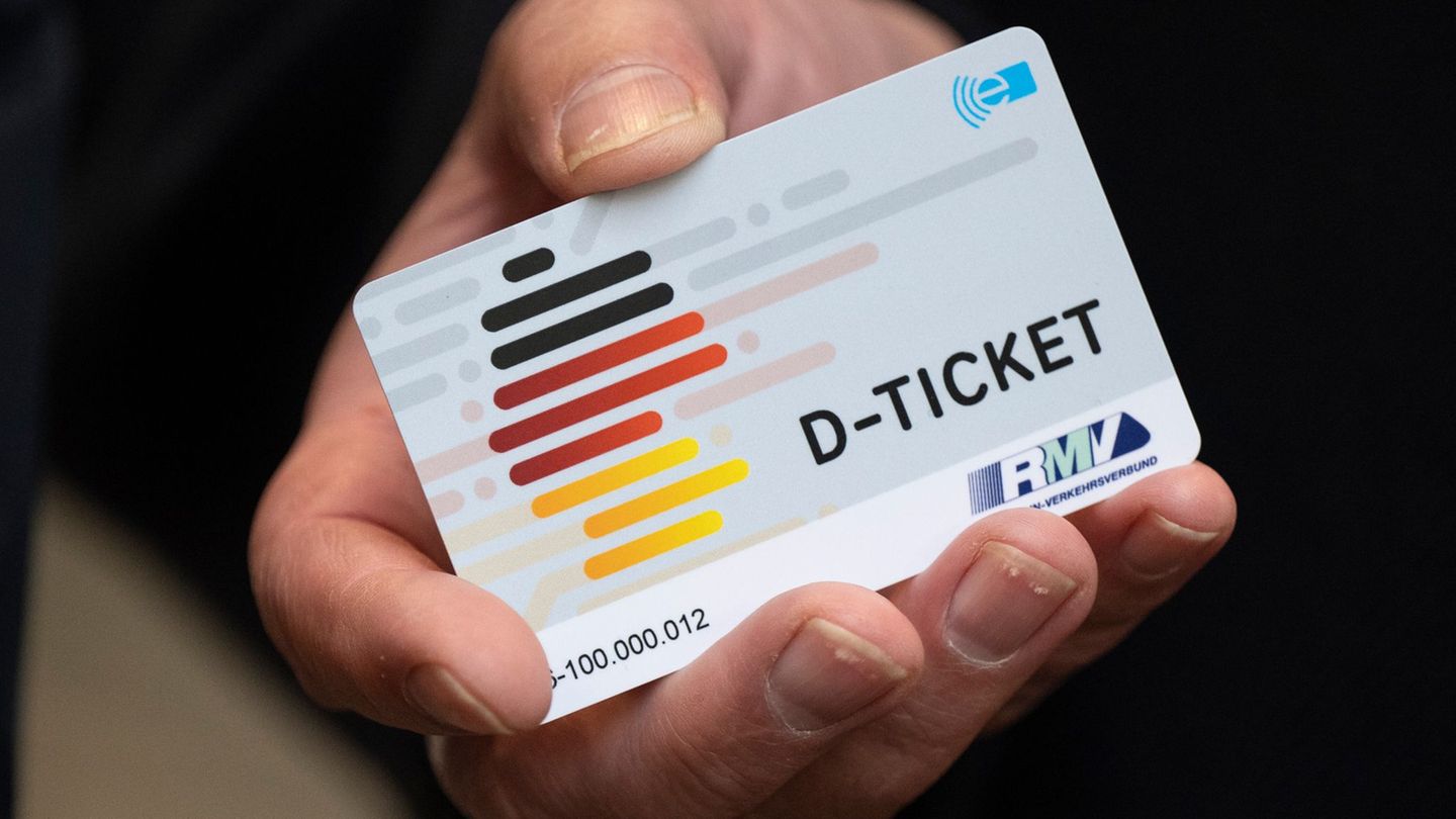Öffentlicher Nahverkehr: Mehrheit der Brandenburger: Deutschlandticket soll bleiben