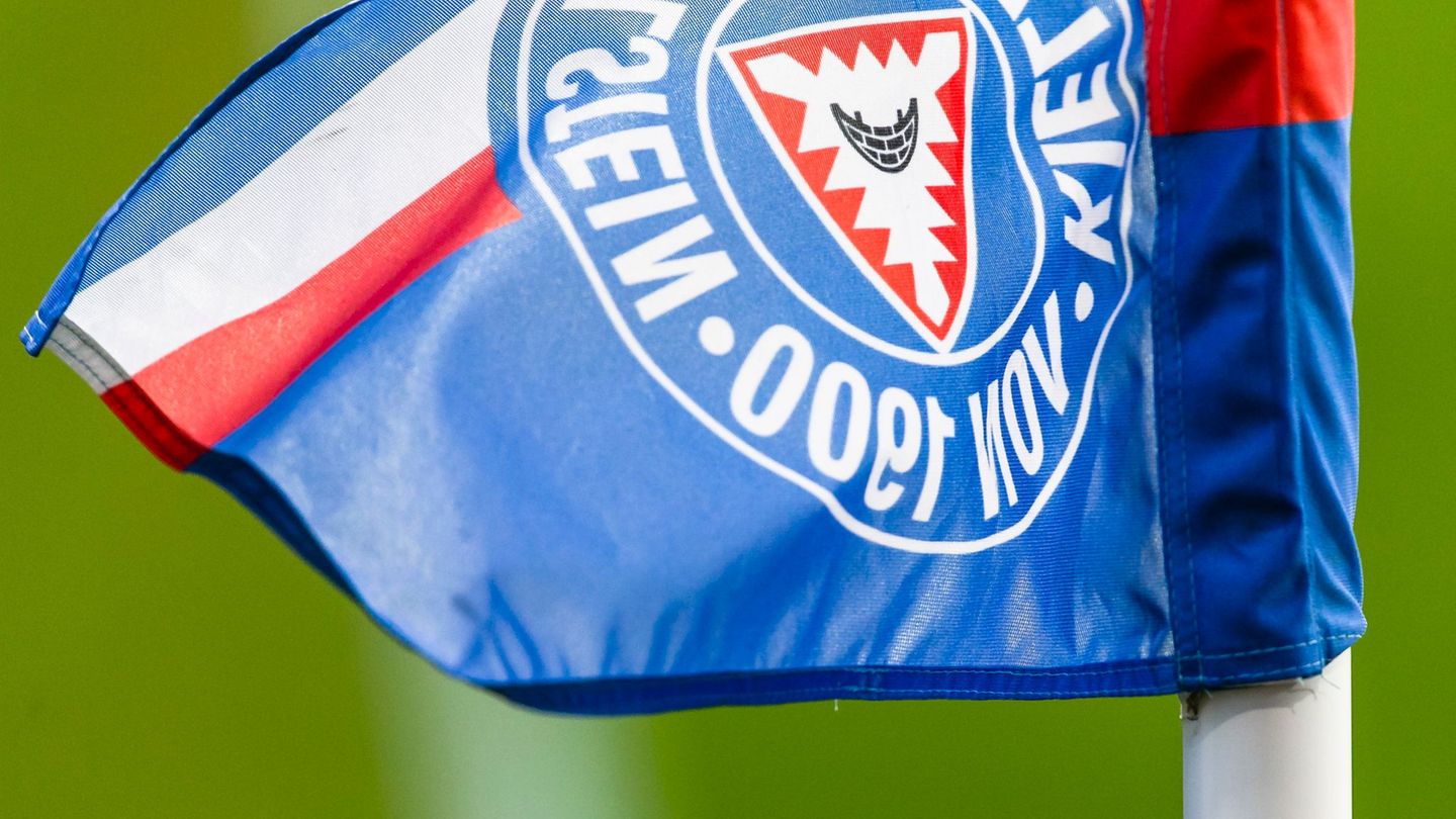 2. Bundesliga: Holstein Kiel verpflichtet Torhüter Krumrey aus Salzburg