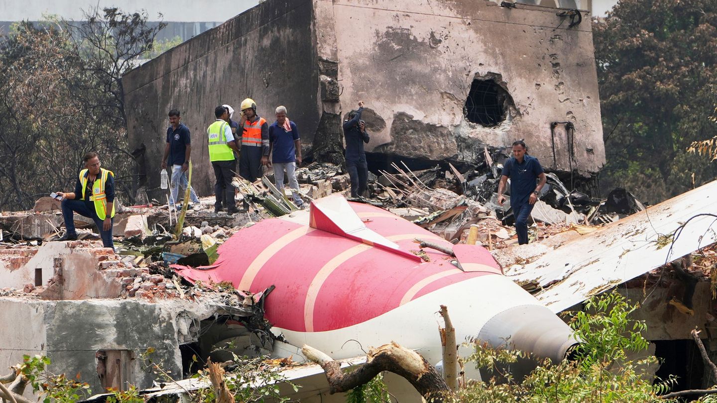 260 Tote bei Flugzeugabsturz: Risiko oder letzte Firewall? Der Faktor Mensch im Cockpit