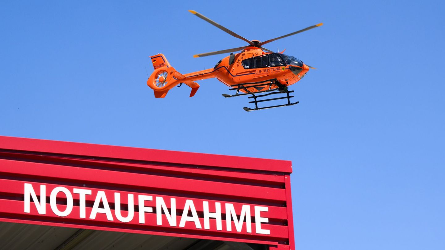 Senioren-Ausflug: 78-Jährige von Bus überrollt – lebensgefährlich verletzt