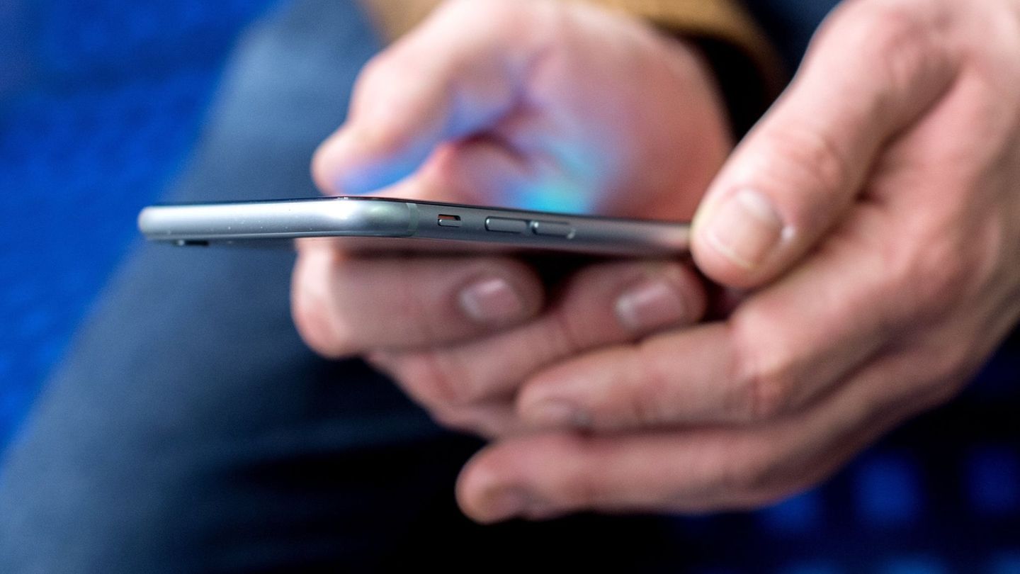 Oberfranken: Mann zeigt Grundschülern im Zug Pornobilder