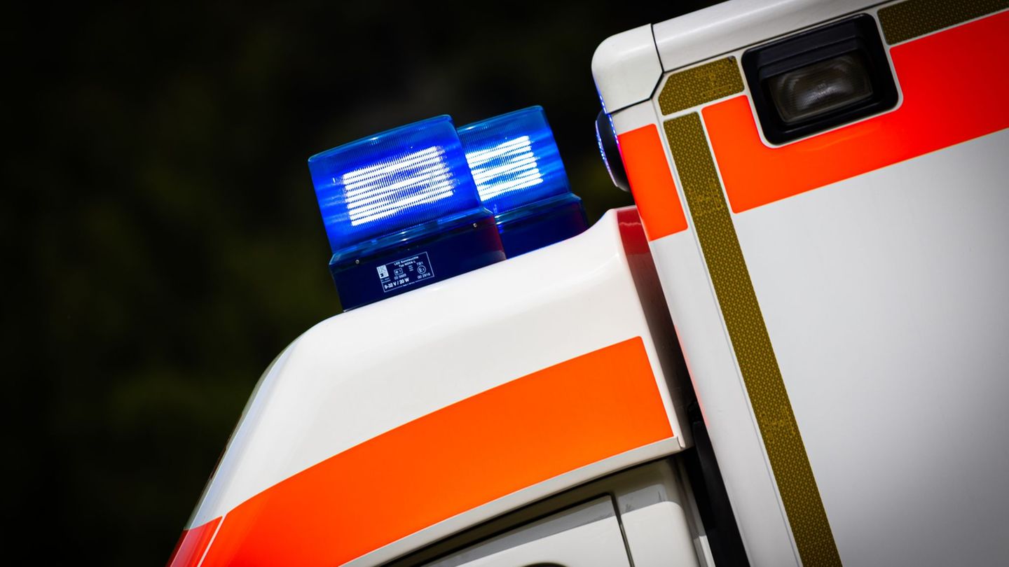 Unfälle: Sekundenschlaf? Ermittlungen nach Unfall auf B 105