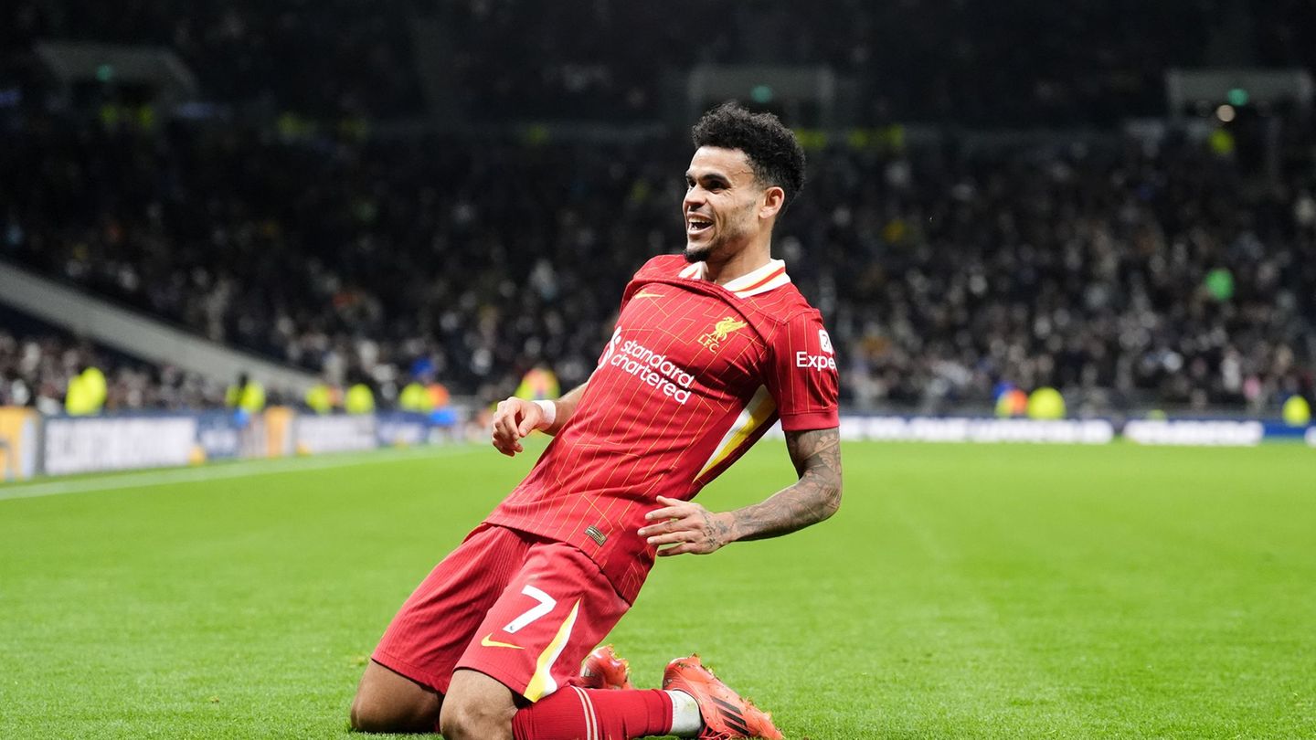Fußball: Sky: Bayern unterbreiten Liverpool neues Angebot für Díaz
