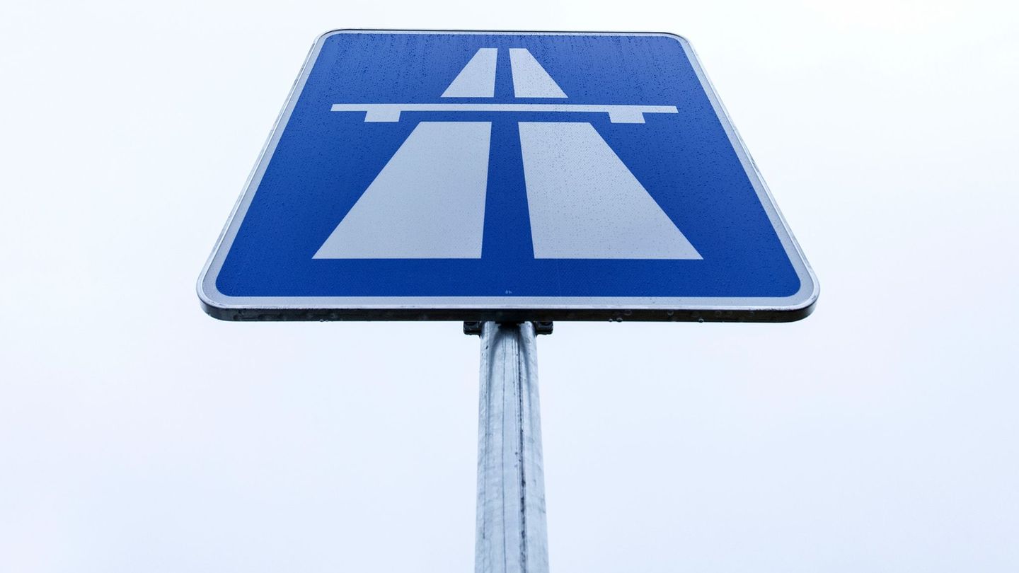 Autobahn: Technische Probleme – Autobahn bei Dresden gesperrt