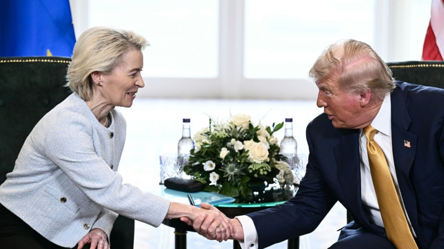 Trump und Von der Leyen beginnen entscheidendes Gespräch über Handelsabkommen
