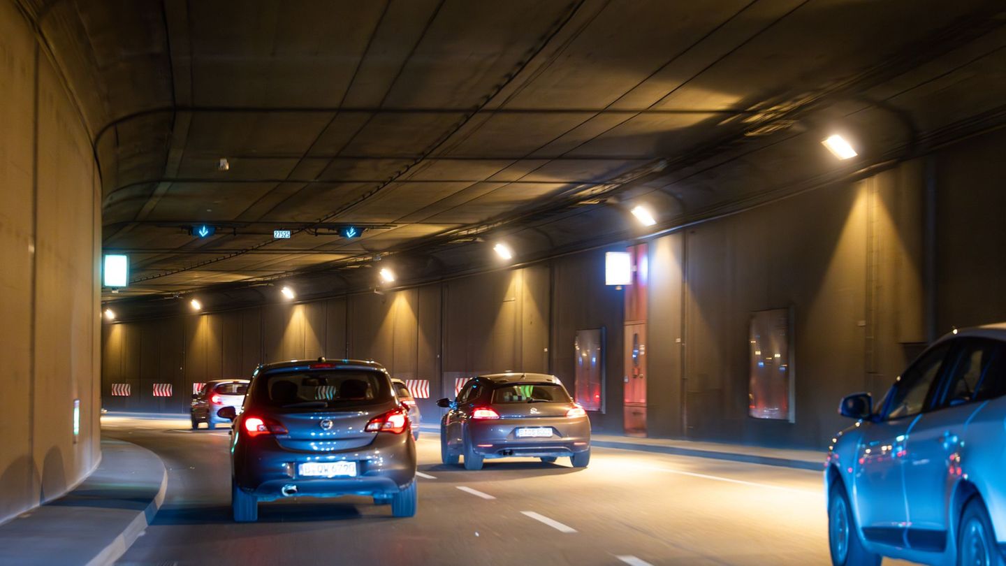 Verkehr in Berlin: Reparaturen im Tiergartentunnel kosteten 150.000 Euro