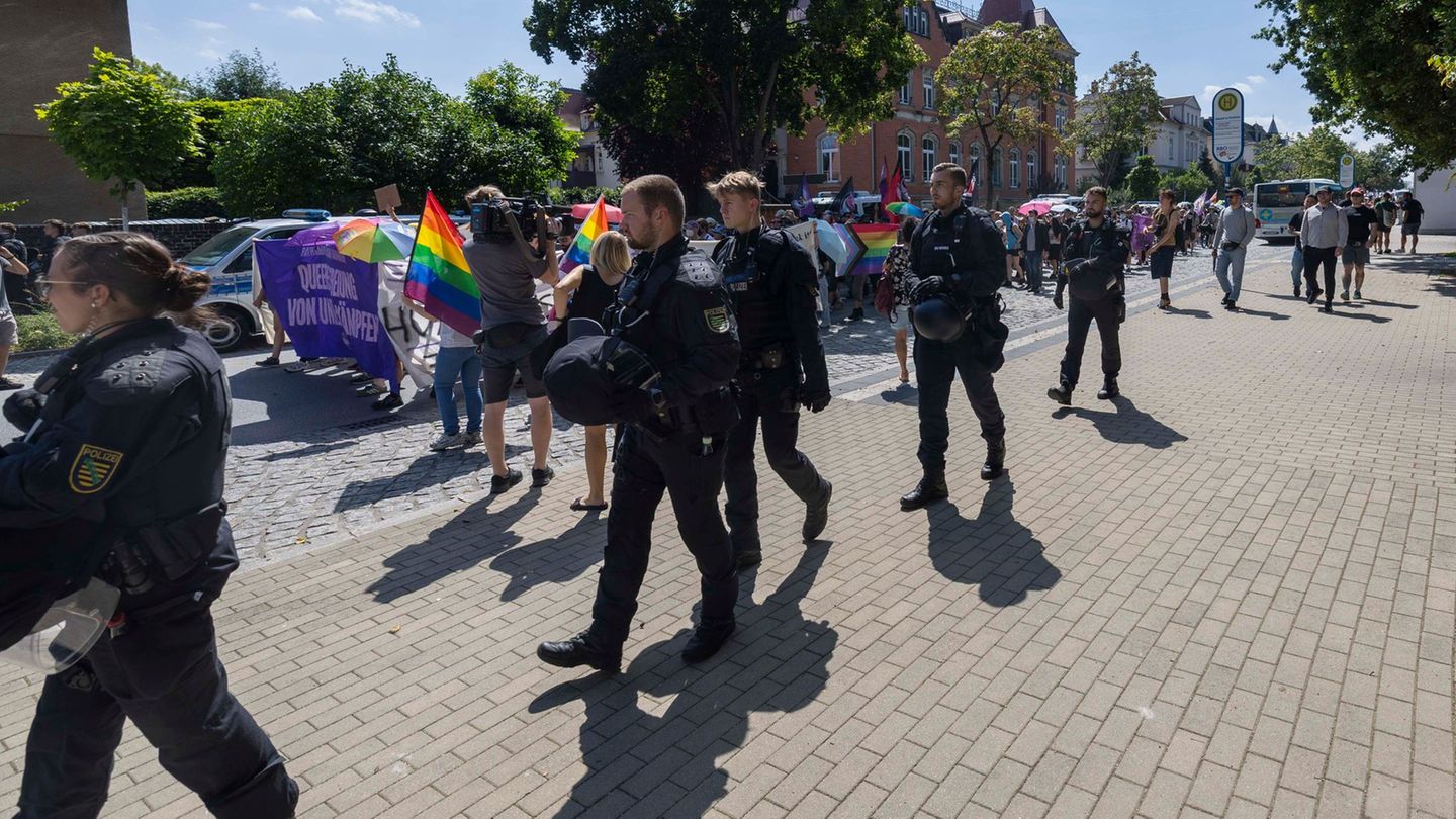 Gegenproteste diesmal kleiner: Queere Community feiert CSD in Bautzen – Gegenproteste