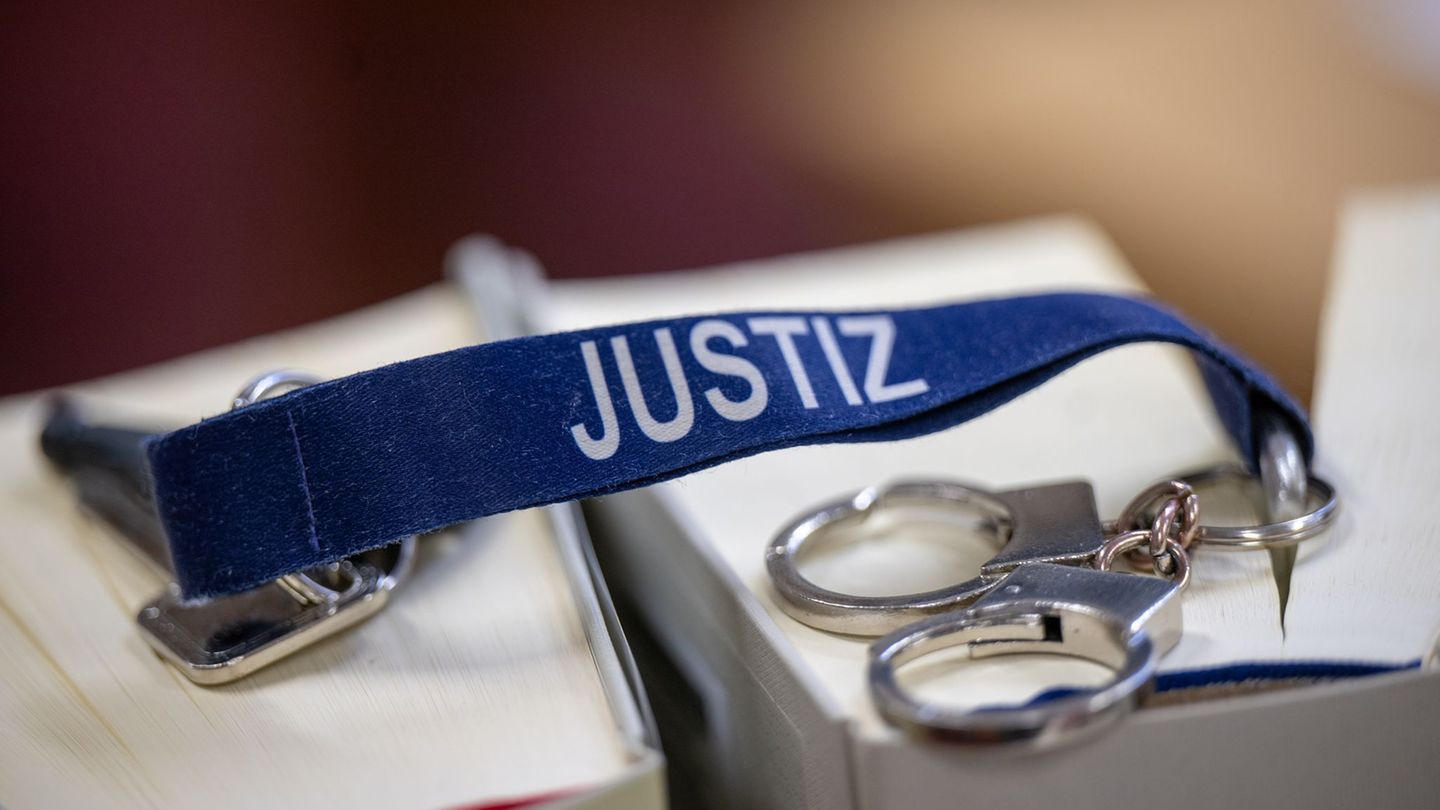 Kriminalität: Untermieter überfallen – Mehrjährige Haftstrafe