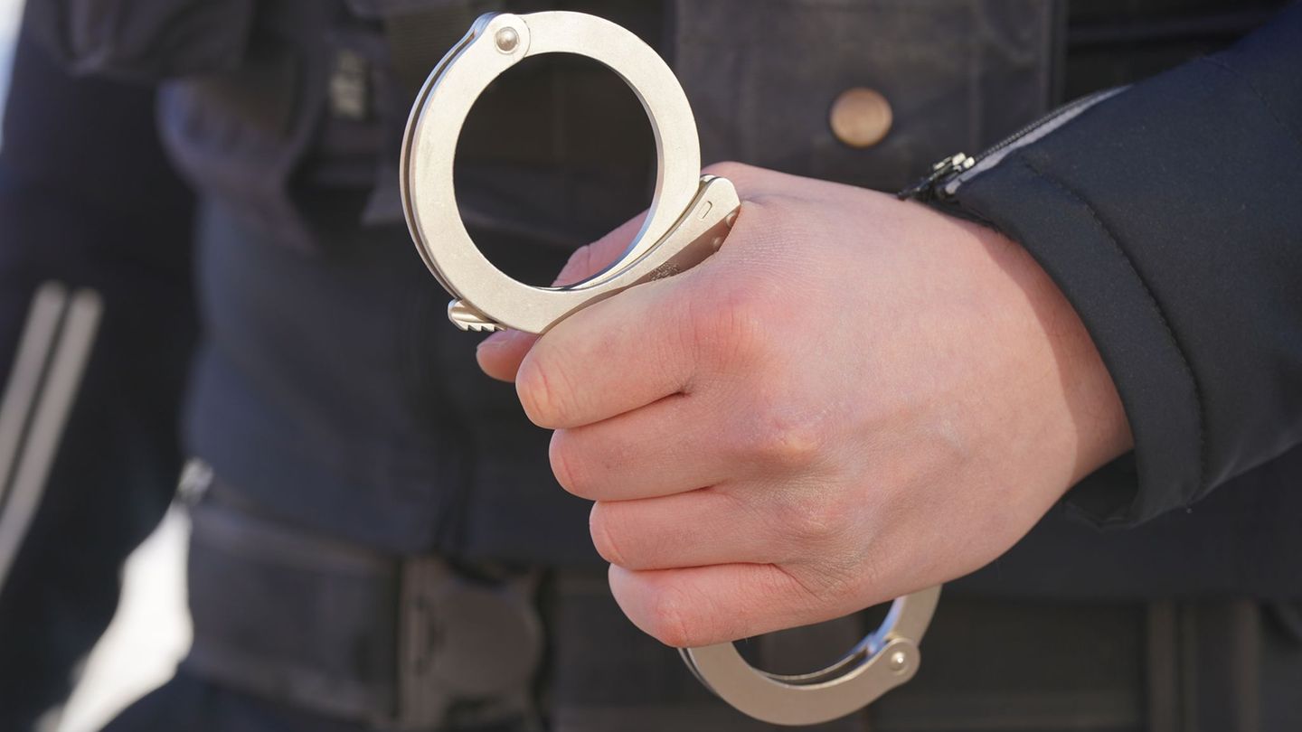 Kriminalität: Angriff auf Ehefrau – 59-Jähriger in Bernburg festgenommen